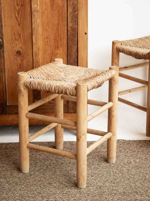 Tabouret rustique bois et paille style Charlotte Perriand, brutaliste