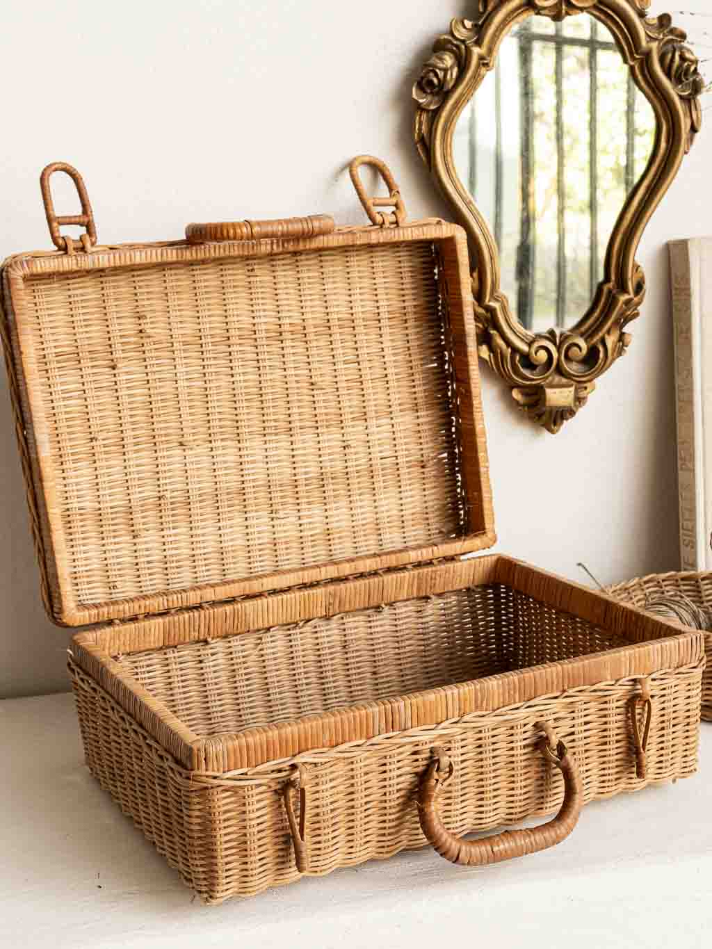 Valise vintage en rotin 1960