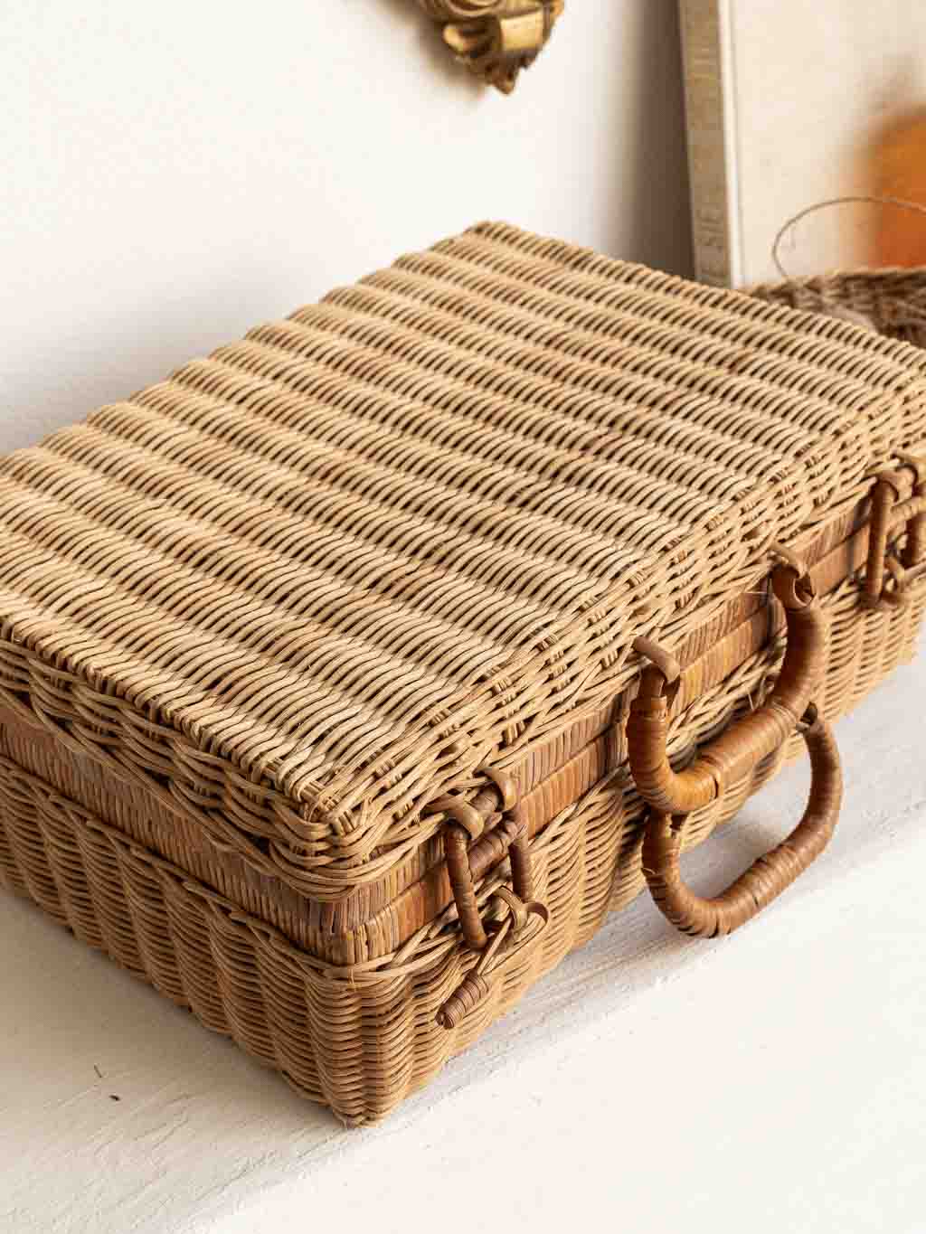 Valise vintage en rotin 1960