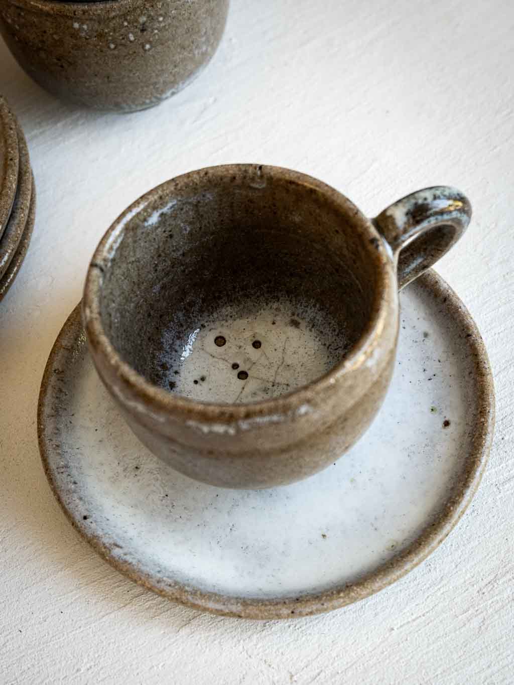 Lot 4 tasses en grès Vallée Noire