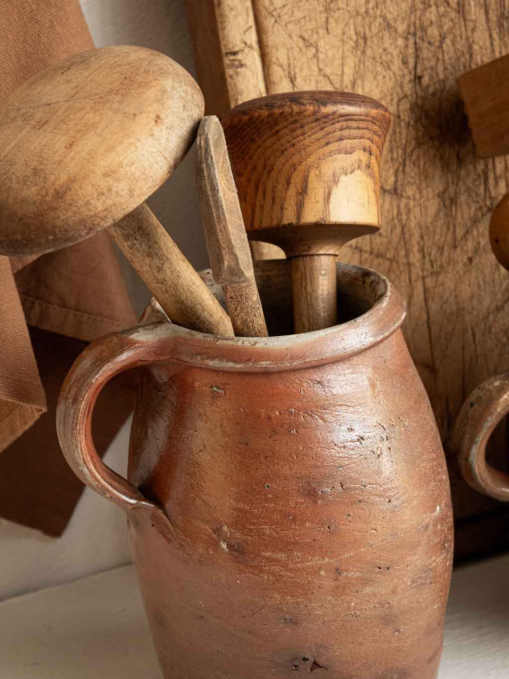 pot en grès ancien, pot à ustensiles de cuisine