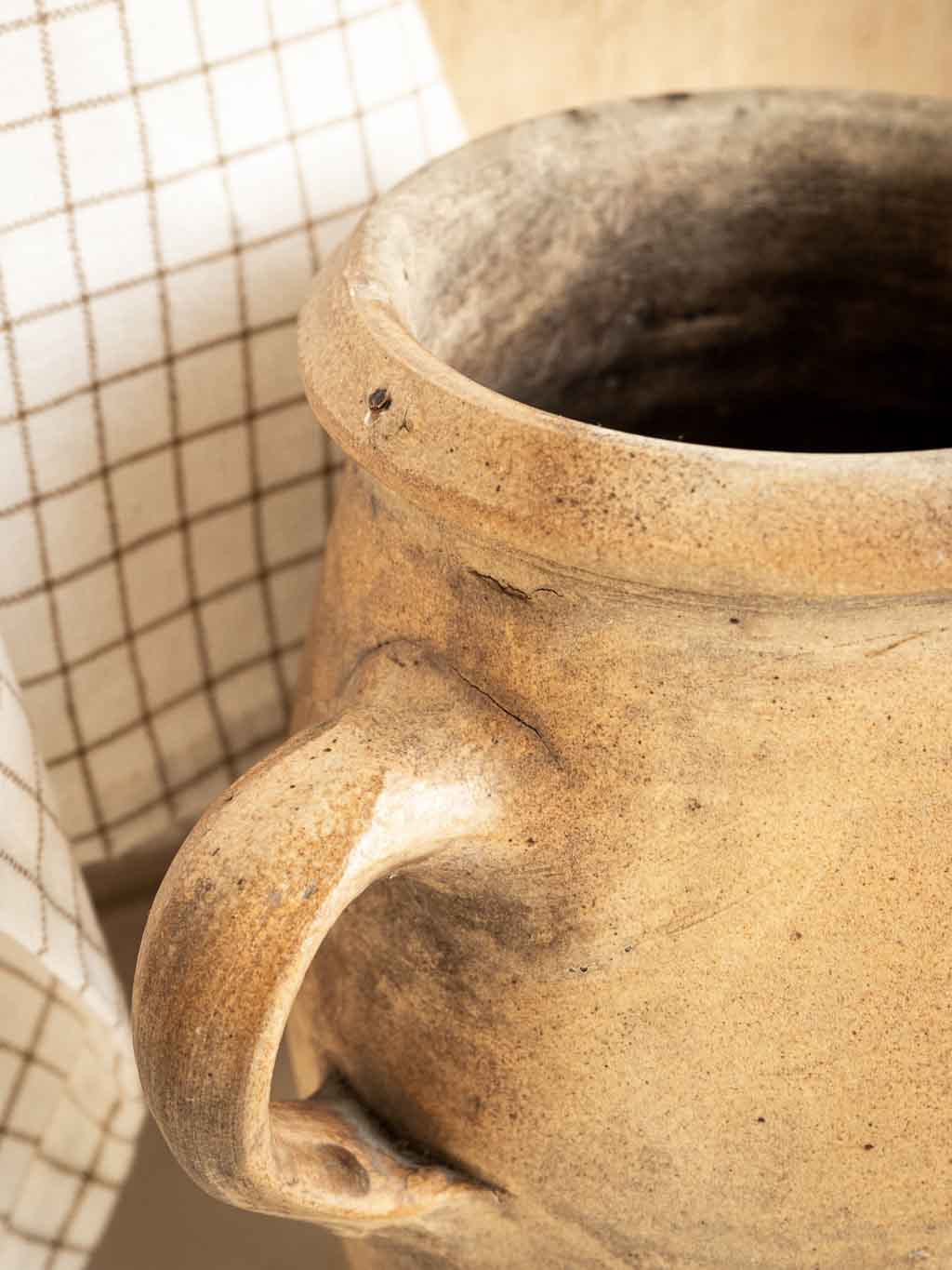 pot à ustensile ancien en grès brut (terre cuite)