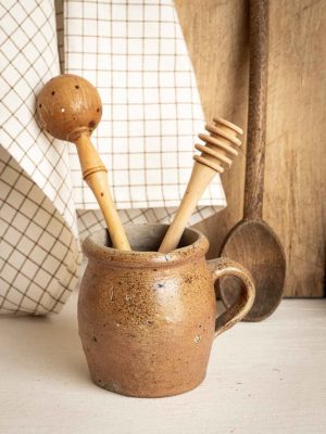 Petit pot en terre cuite ancien