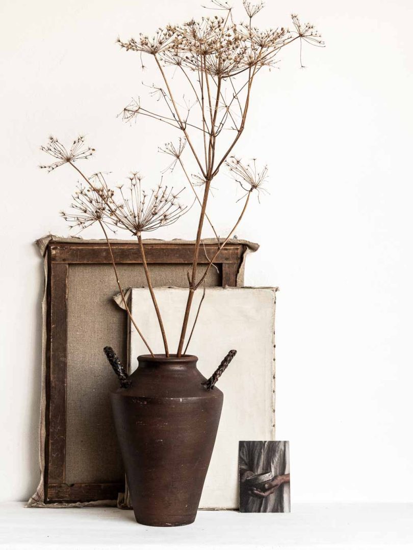 grand vase ethnique en céramique noir wabi-sabi