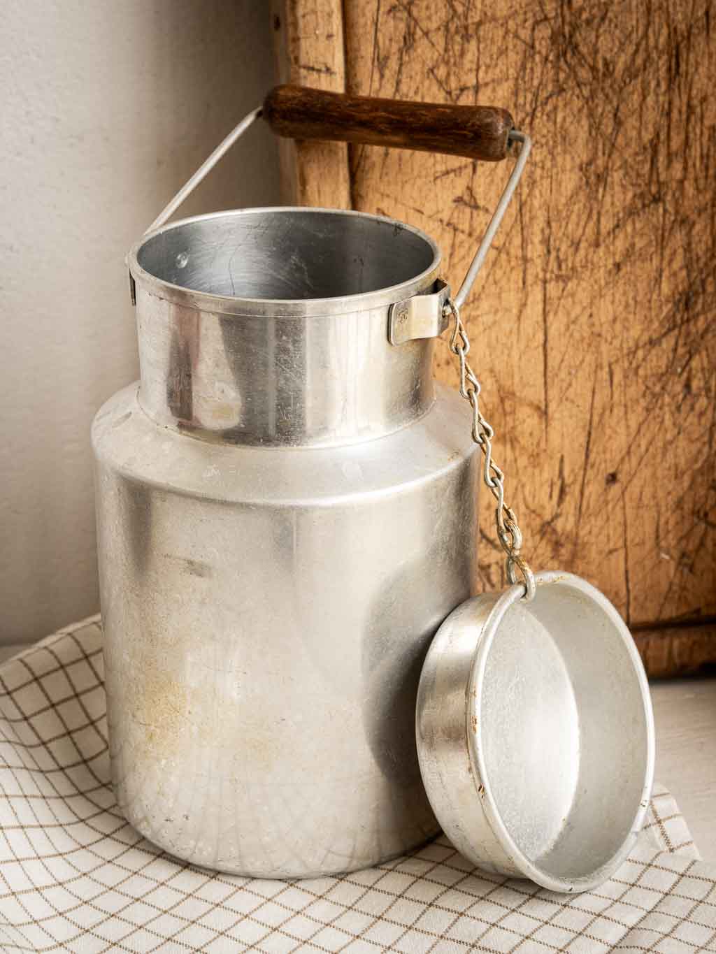 pot à lait, laitière vintage en aluminium