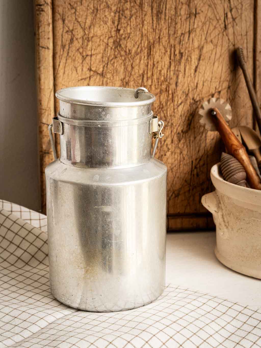 pot à lait, laitière vintage en aluminium