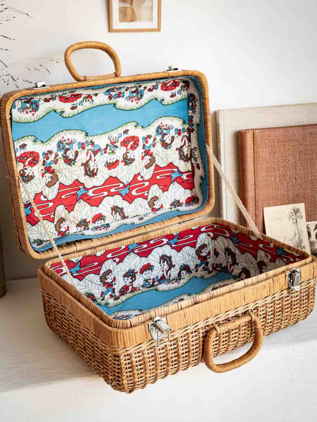 valise vintage en rotin 42cm, tissus vintage
