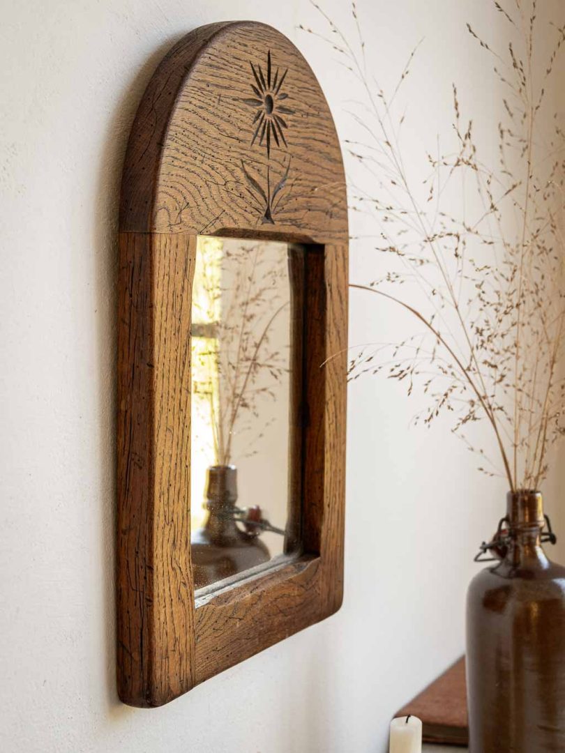 miroir ancien en bois gravé
