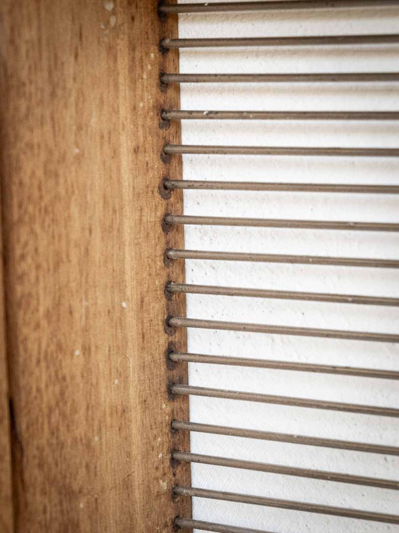Ancien tamis trieur à crevette en bois et métal