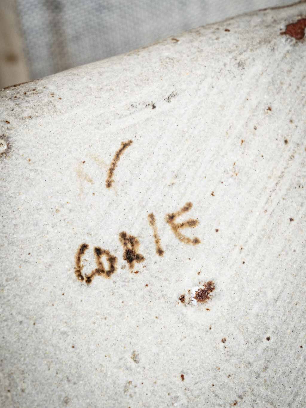 petit vide poche artisanal en grès signé Corié