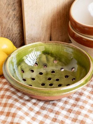 coupe à fruits perforée en céramique verte egouttoir