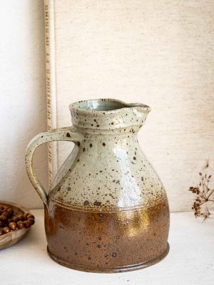 Pichet bicolore en grès artisanal