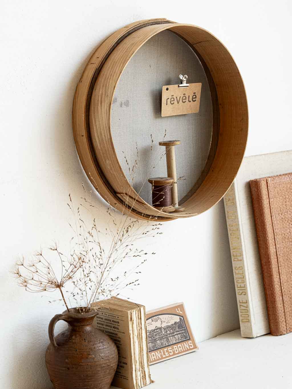 Tamis rond ancien en étagère mural 34cm