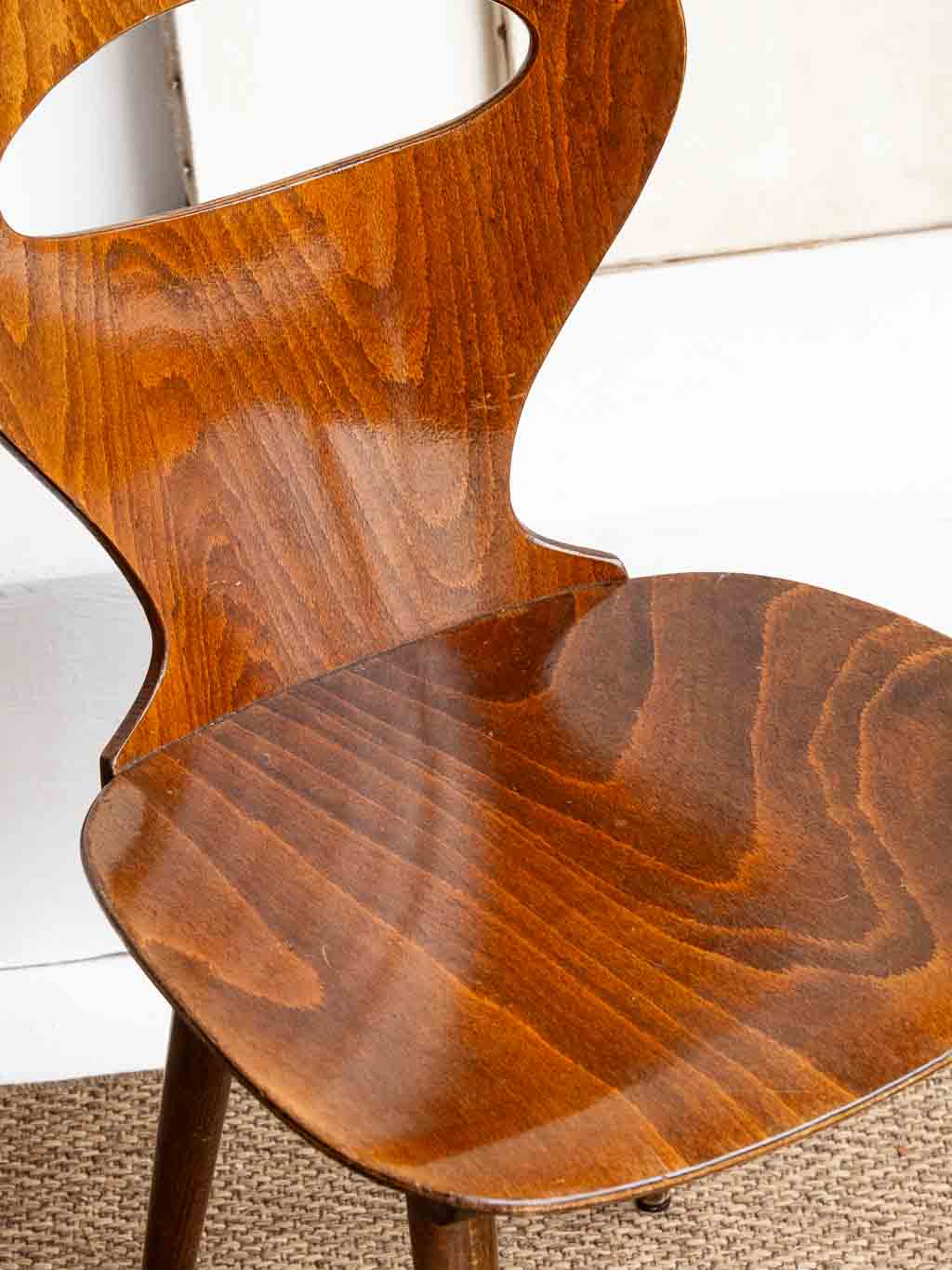 chaise vintage Baumann fourmi en bois années 1970