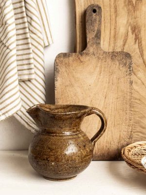 petite cruche ou pichet en grès brun moucheté artisanal