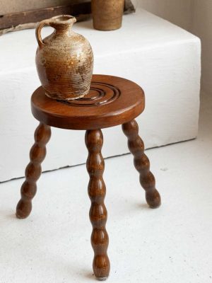 tabouret tripode pieds boule en bois
